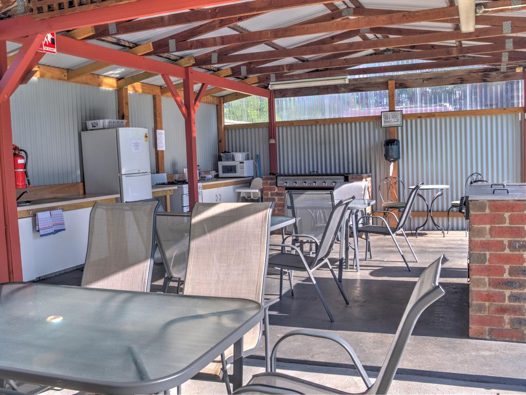 High Country Holiday Park Mansfield Εξωτερικό φωτογραφία